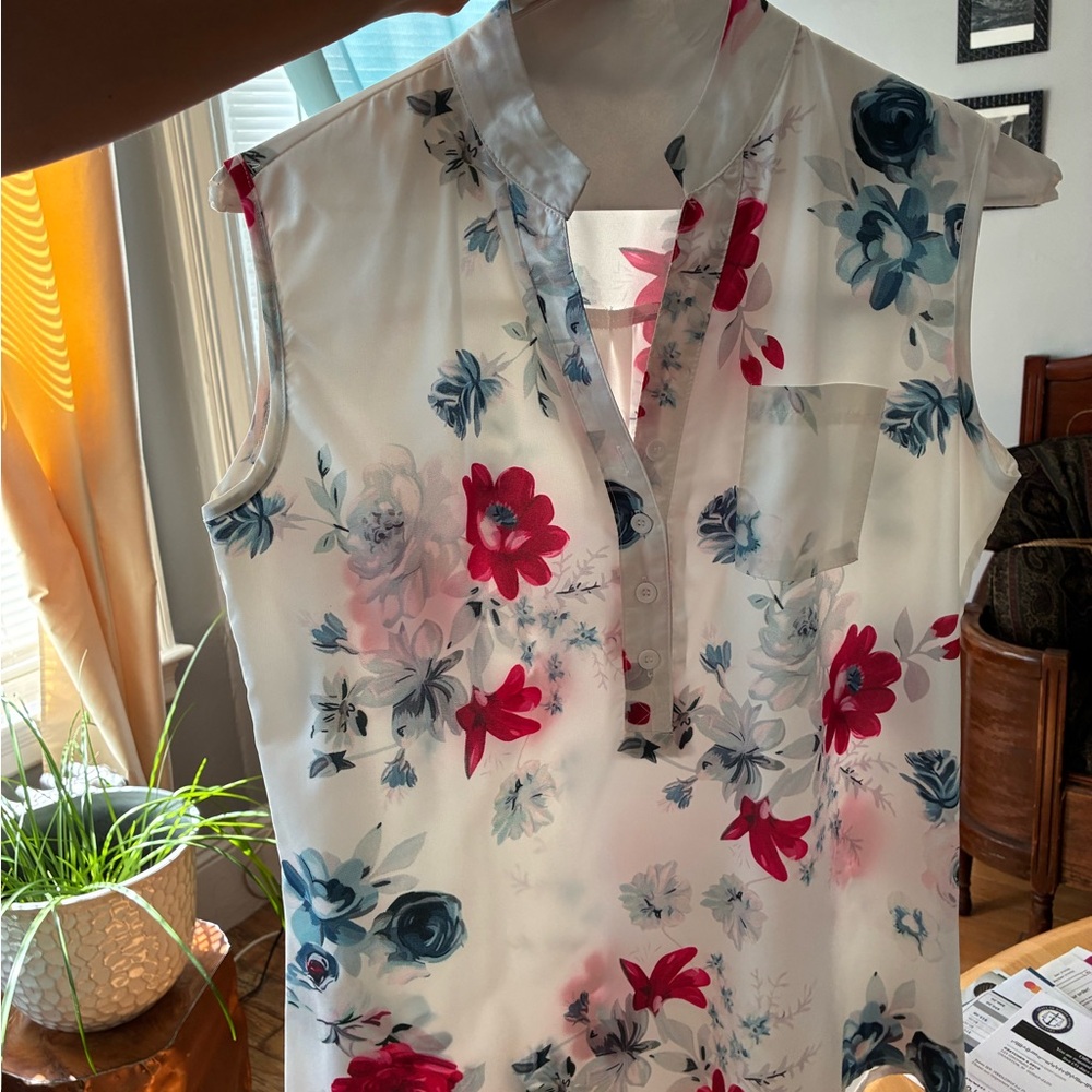 Floral Sleeveless Blouse - Red and Blue